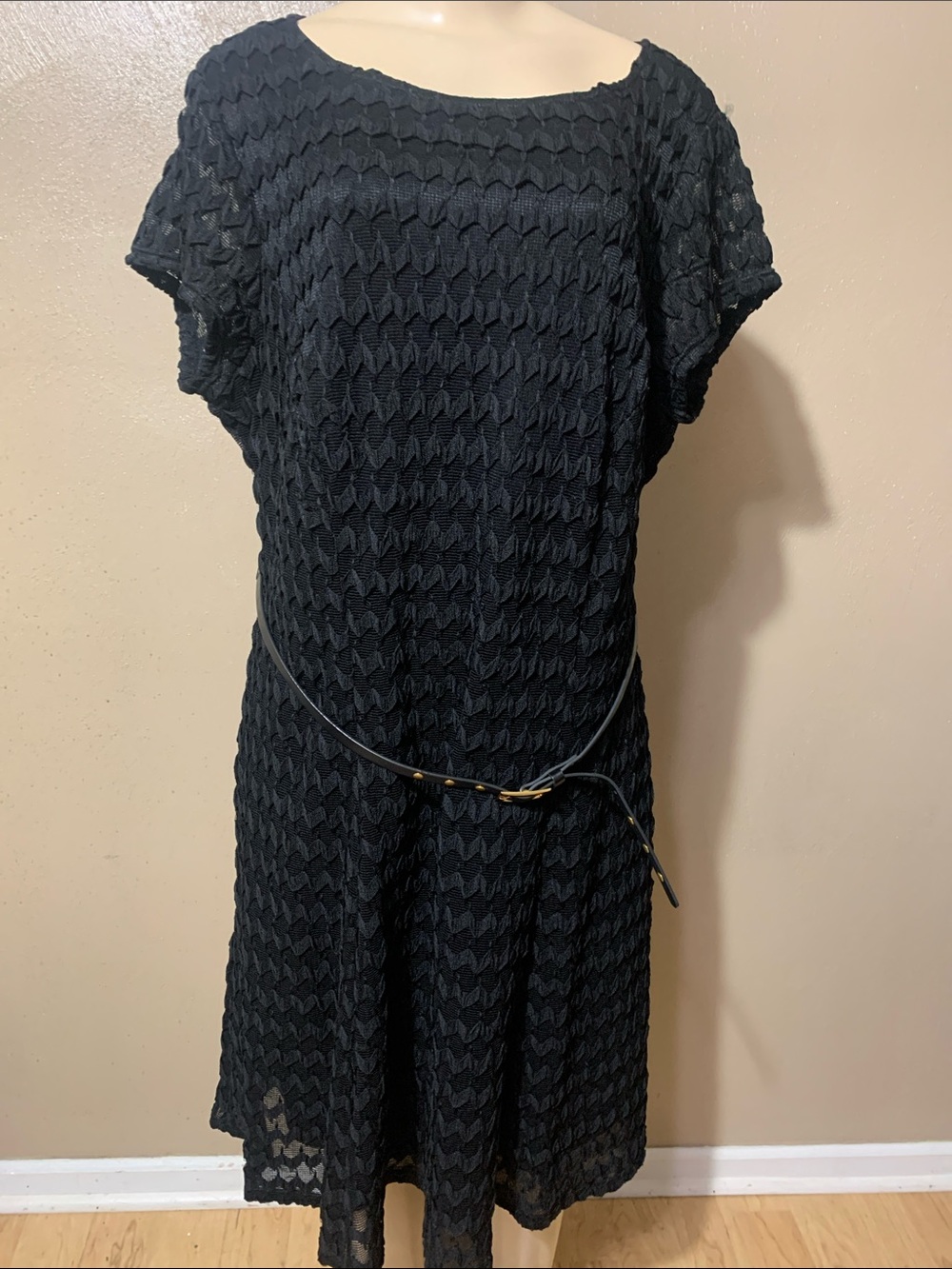 Sharagano 16W Black Textured A-Line Dress
